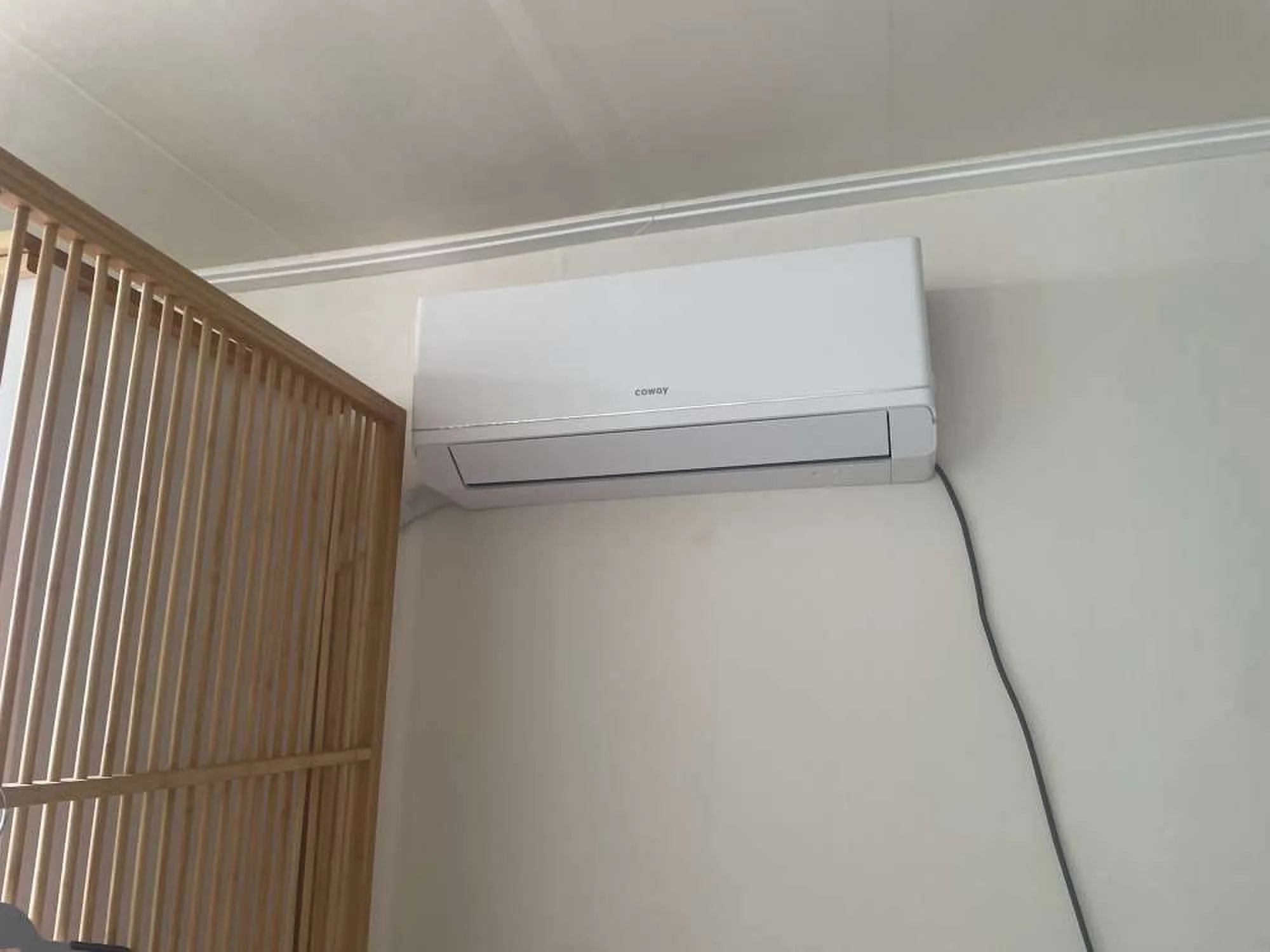 대전 둔산동 벽걸이 코웨이에어컨 8평형 설치 현장